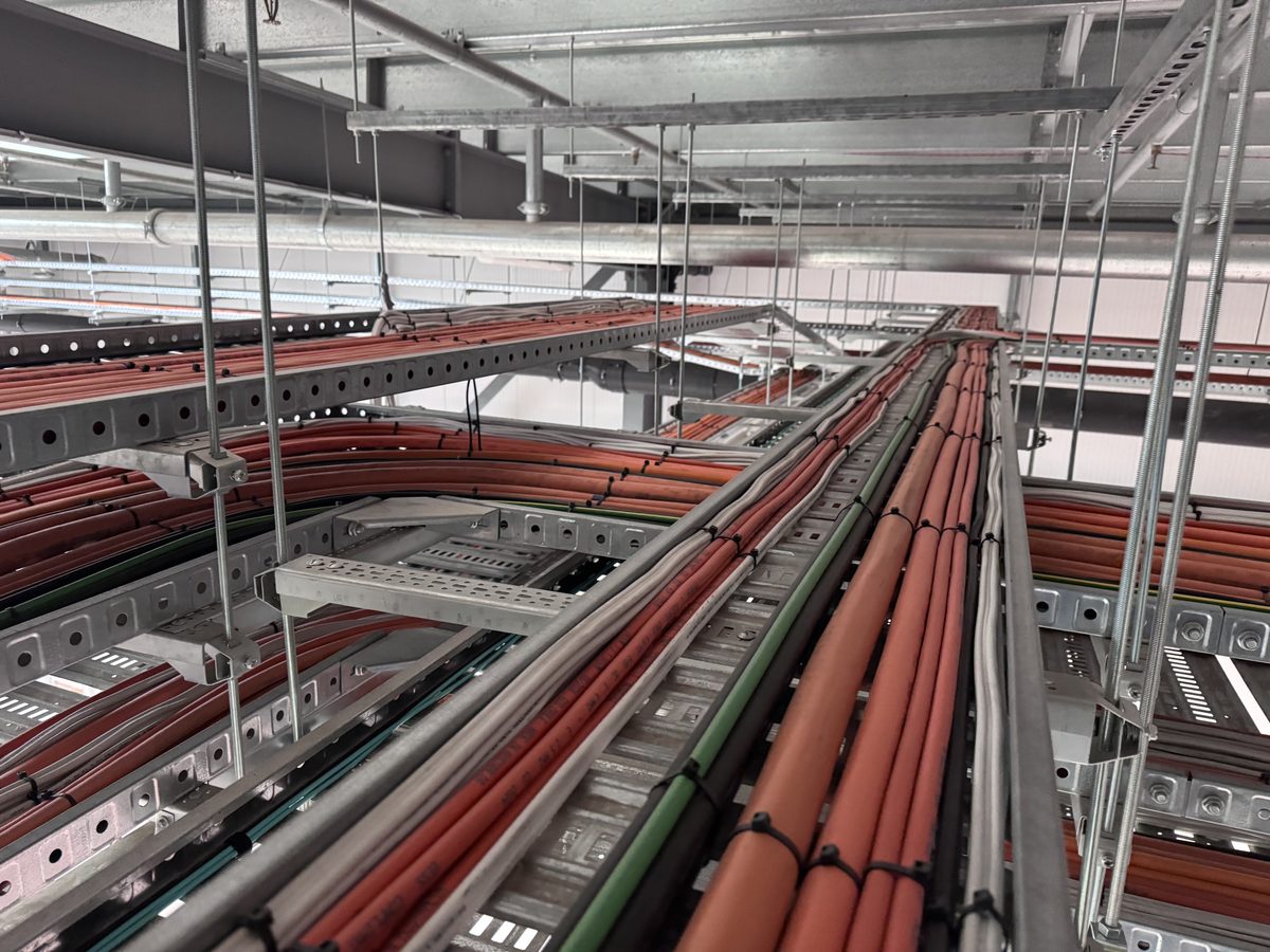 STUDBITE trapeze supports and cable containment at the Kewdale Automated Distribution Centre